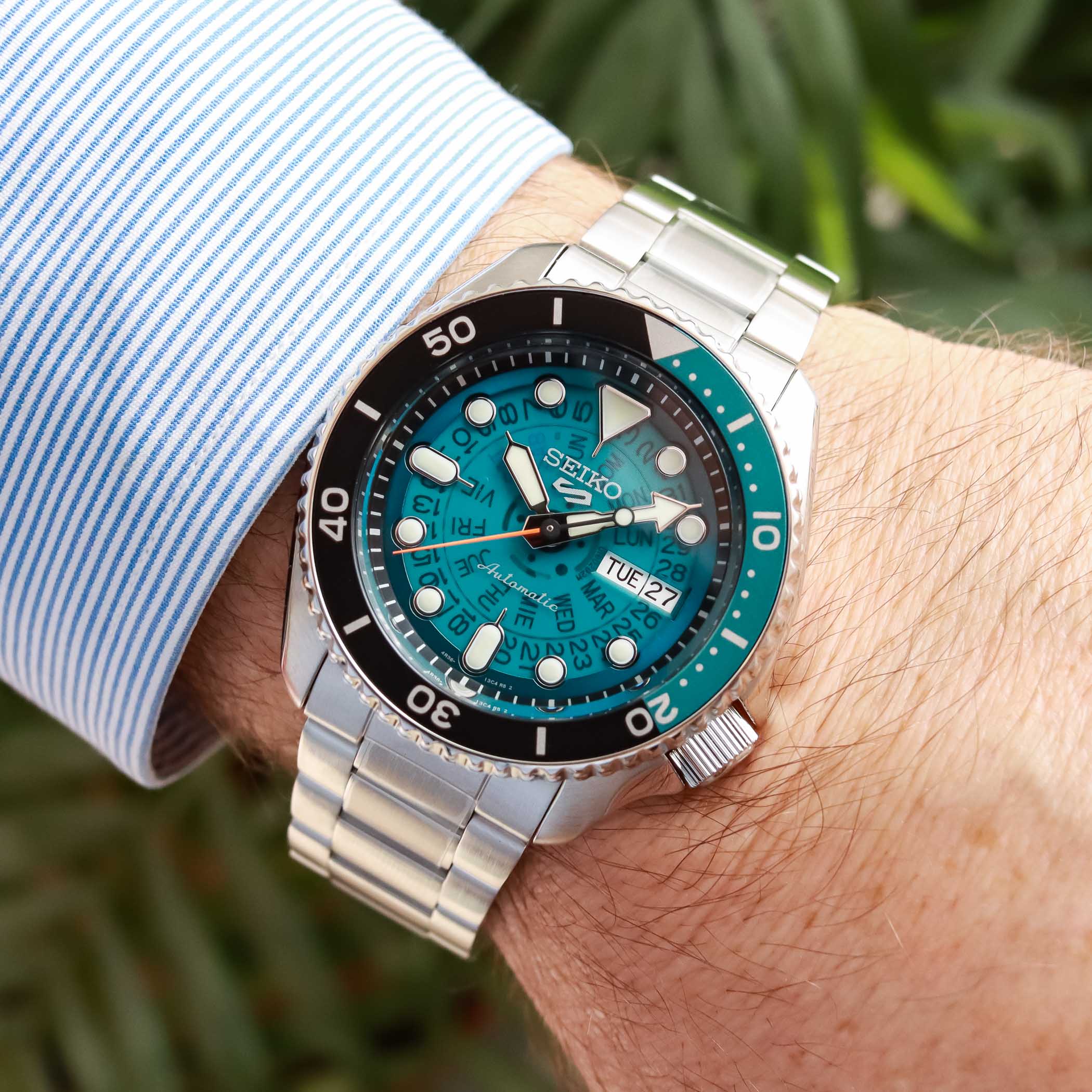 Seiko-5-Sports-SRPJ47K1-and-SRPJ45K1-Time-Sonar-Transparent-Dial-Hands-on-Review-10