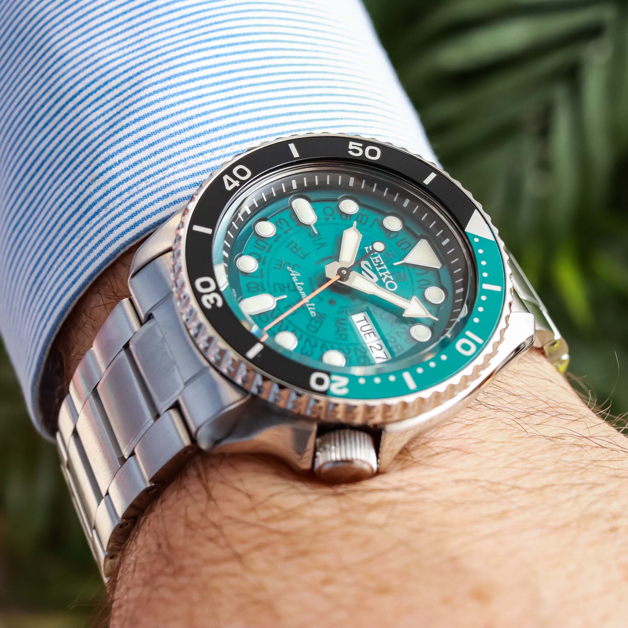 Seiko-5-Sports-SRPJ47K1-and-SRPJ45K1-Time-Sonar-Transparent-Dial-Hands-on-Review-11