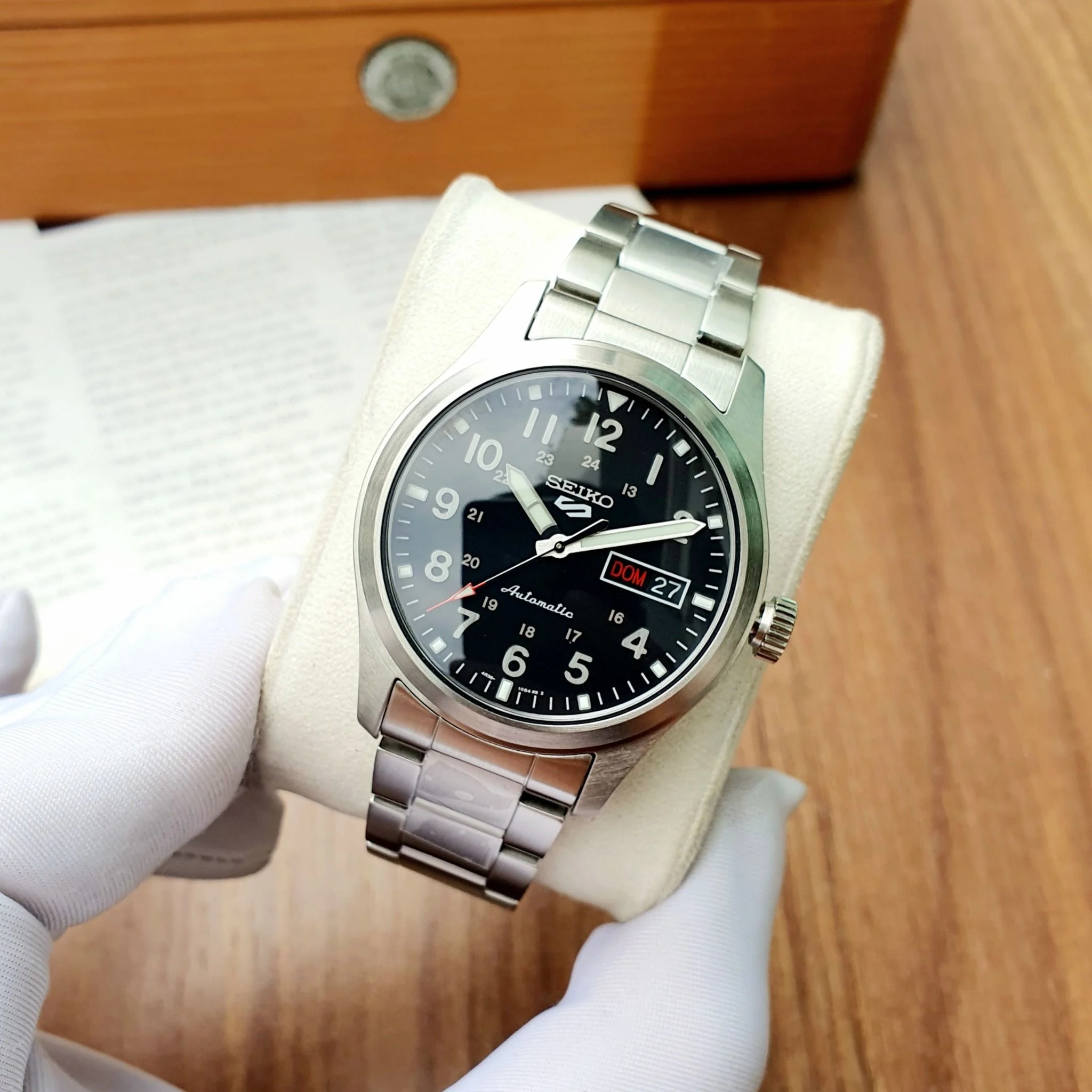 883B609E-BDB1-44A8-8D48-14AC9D61BCF3